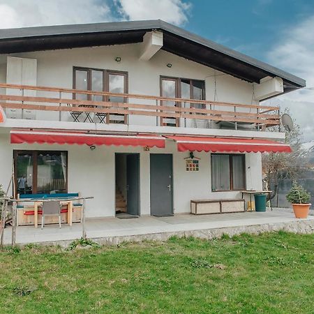 Ski House Bluebird Gudauri Bagian luar foto