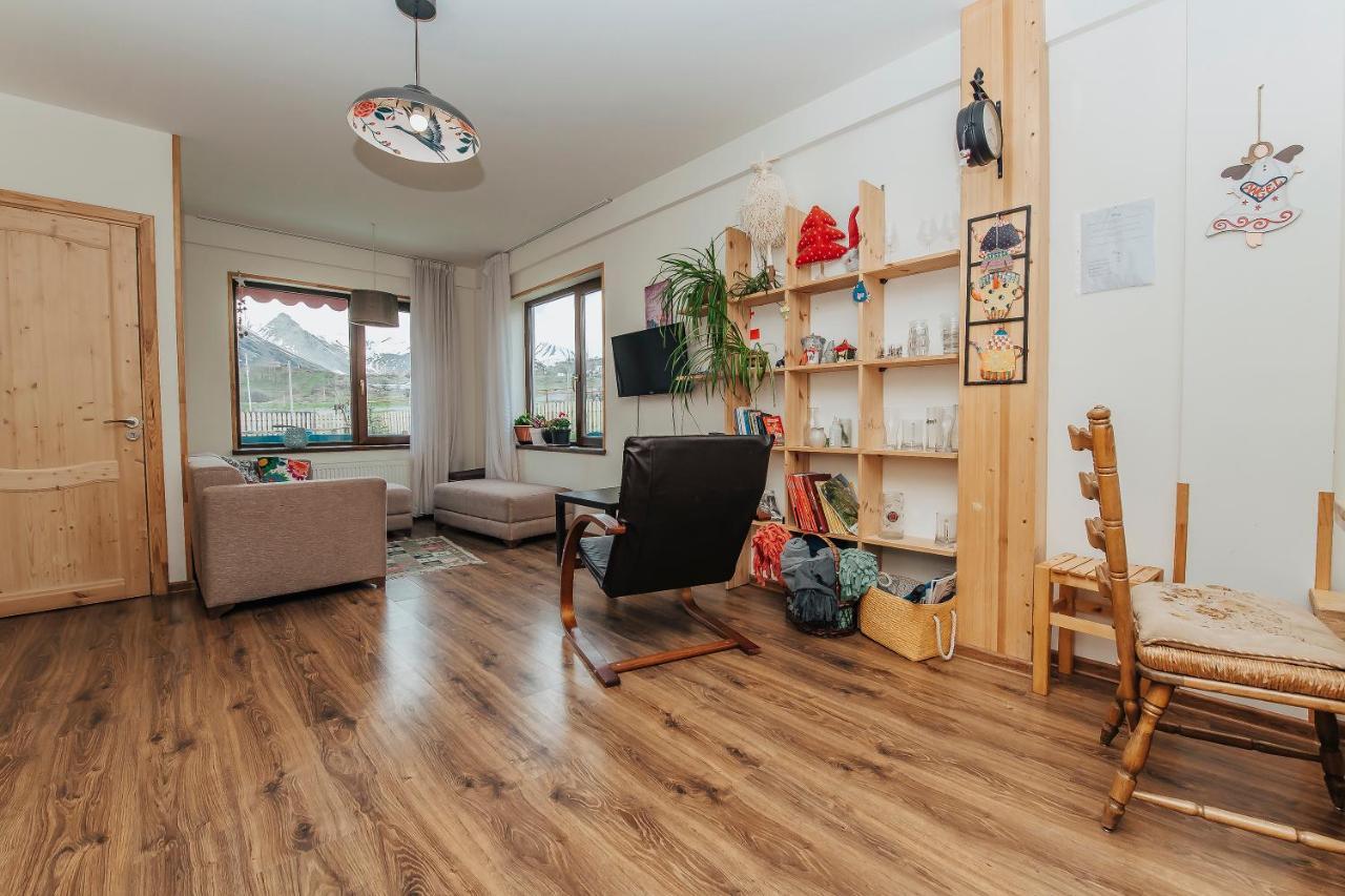 Ski House Bluebird Gudauri Bagian luar foto